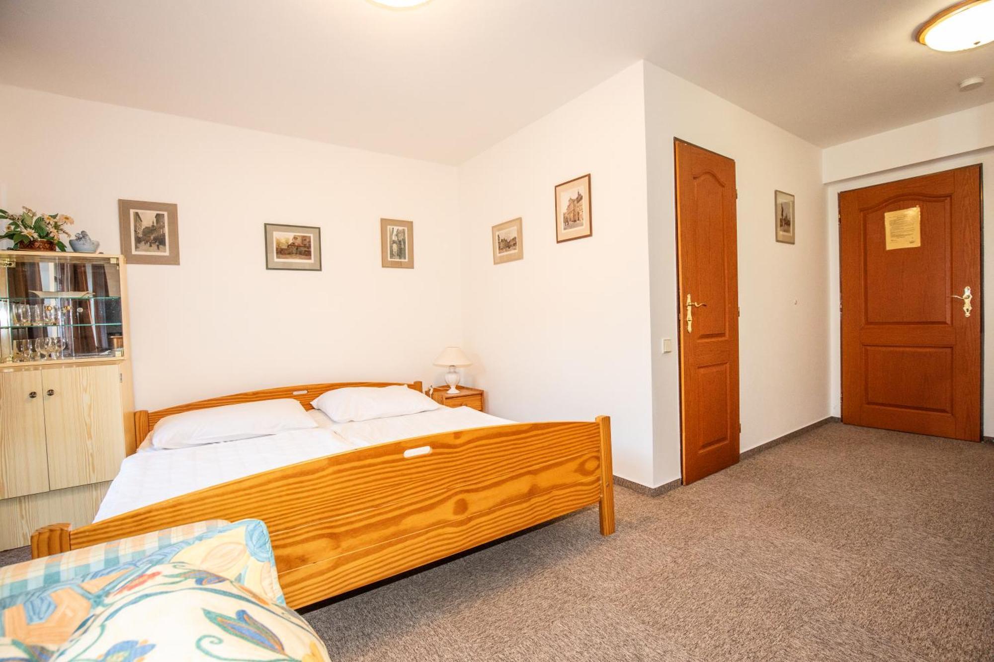 Resort U Jelena Křivoklát Zimmer foto